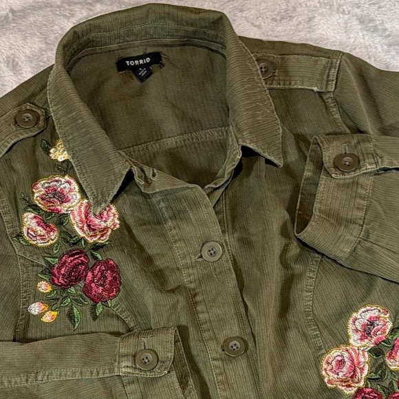 torrid Jackets & Blazers - Y2K Vintage Torrid Embroidered 100% Cotton Utility Jacket | Olive Green | Size 1